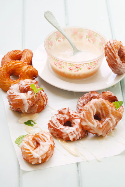 recipes with honey honey glazed vanilla crullers