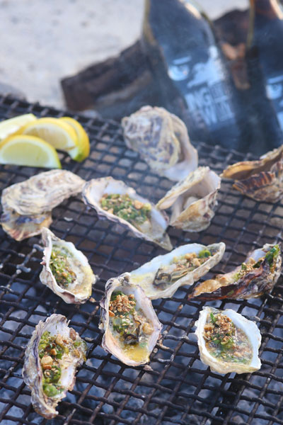 healthy fish recipes - fire baked oysters