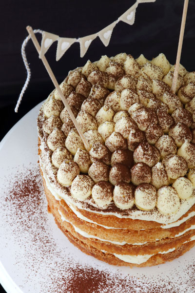 Naked White Chocolate Cake Naked White Chocolate Cake