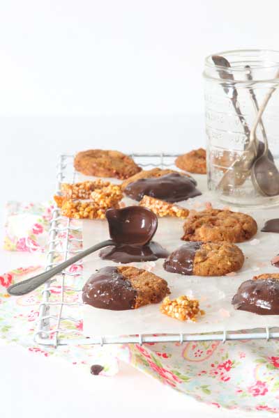 biscuit recipes peanut-pink-salt-praline-cookies
