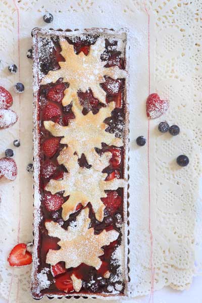 fun Christmas baking ideas Strawberry Blueberry Tart