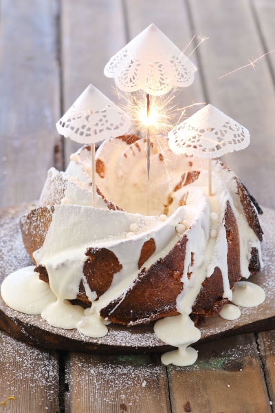christmas dessert amaretto bundt