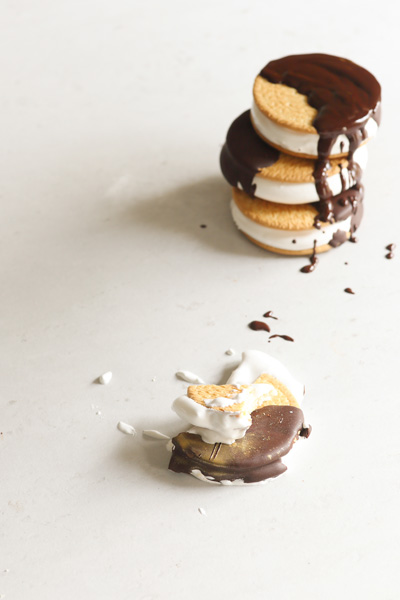 biscuit recipes smores-biscuit-marshmallow-sandwiches
