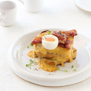 Welsh Rarebit with Crispy Bacon and a Soft Boiled Egg