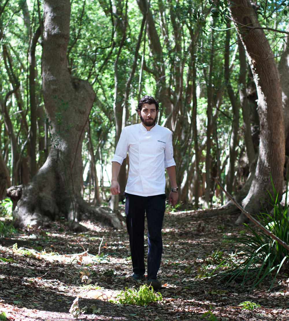 Chef_Mike_Cooke_in_forest_Vergelegen