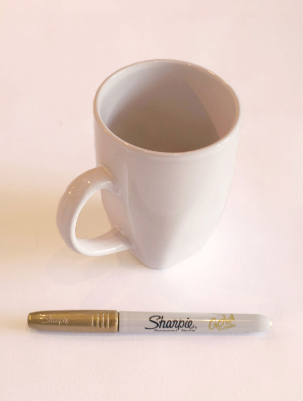 DIY-Gold-Mug