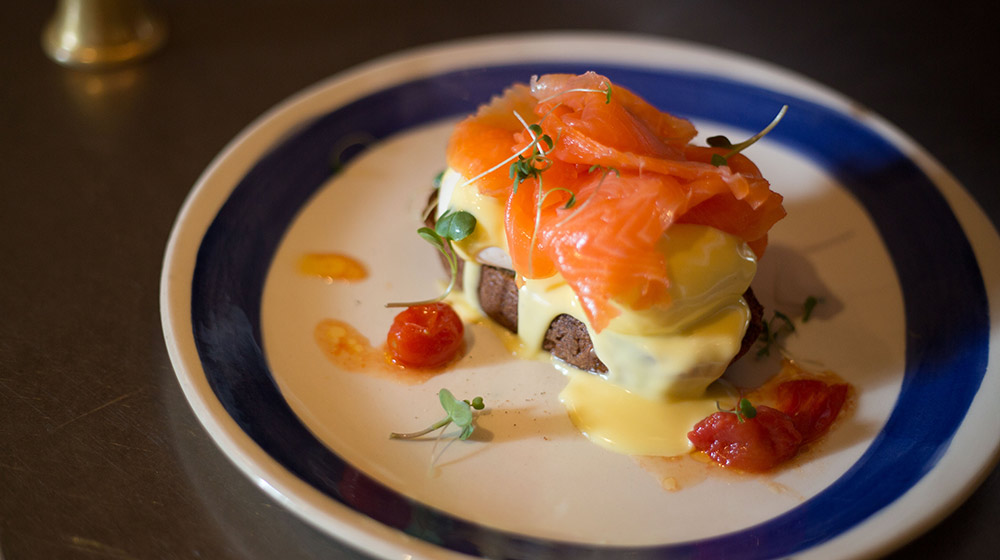 eggs benedict in cape town 