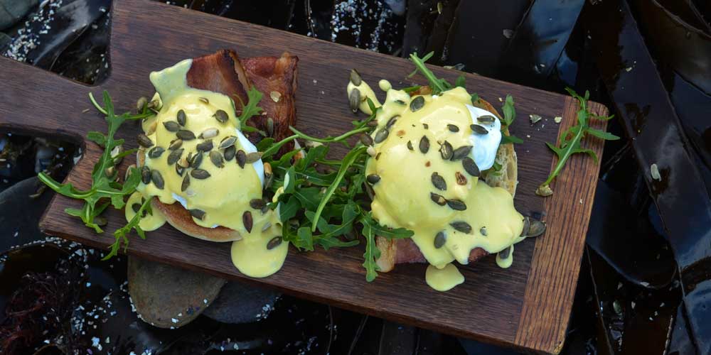 On the Rocks Breakfast in Bloubergstrand