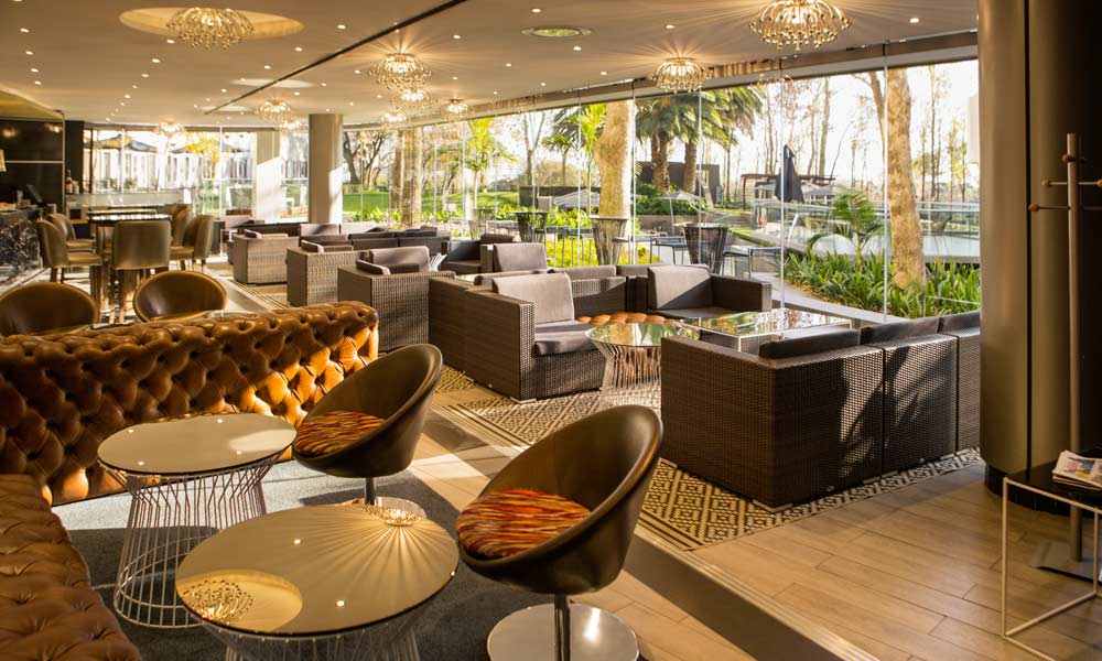 Lacuna Bistro and Bar 