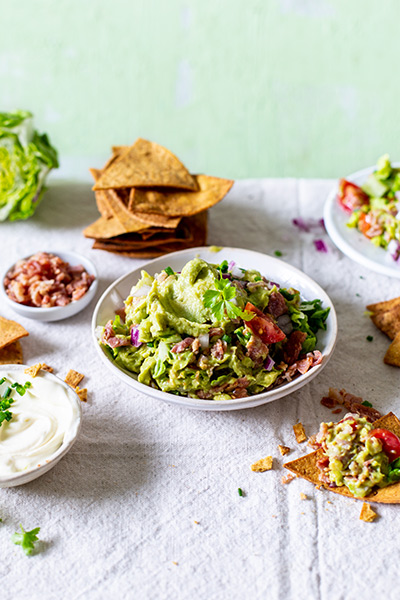 Spicy BLT Guacamole with Tortilla Chips