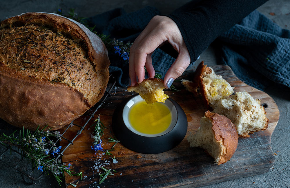 Dunking Extra Virgin Olive Oil