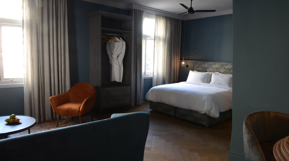 Labotessa Bedroom