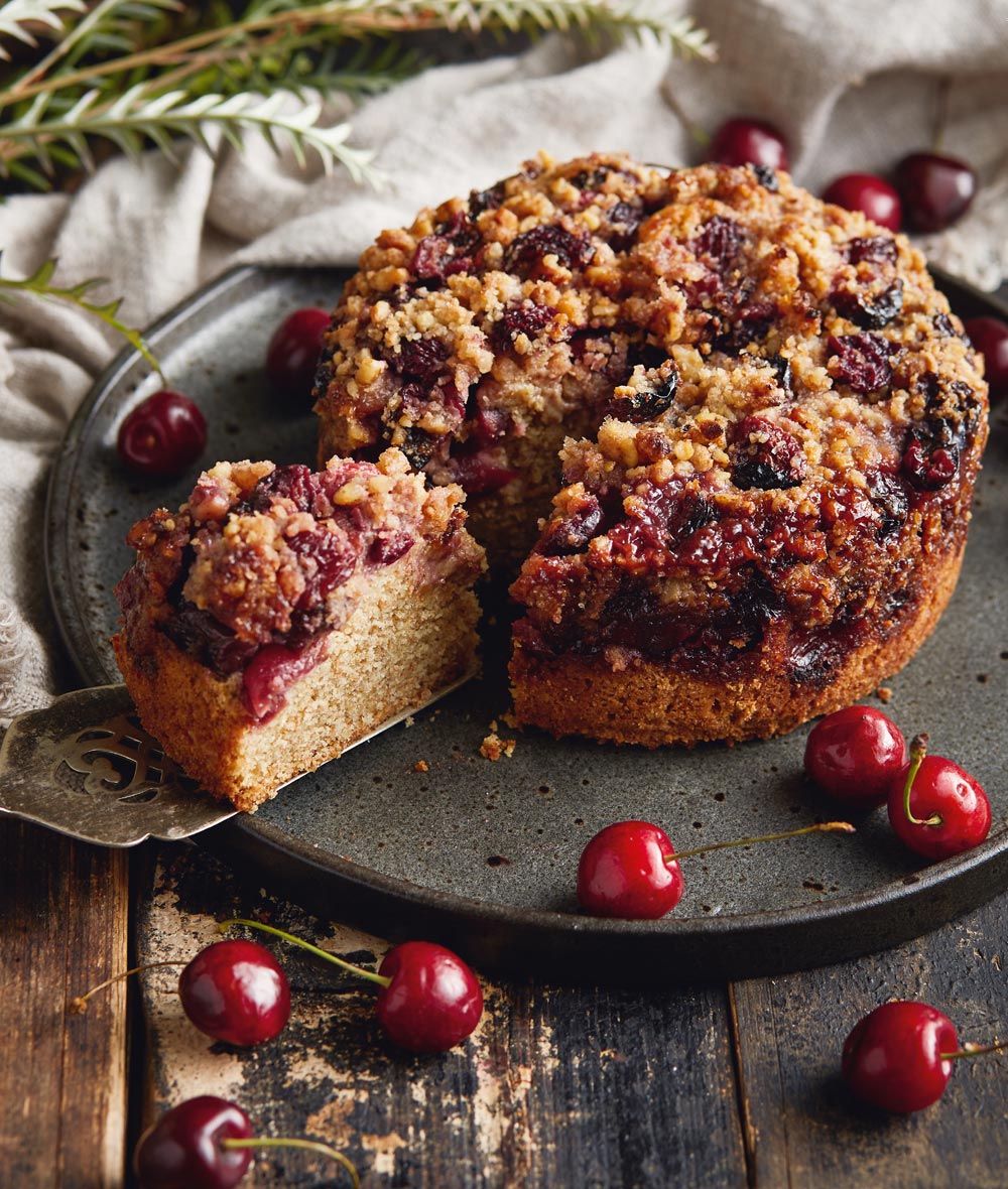 cherry crumb cake